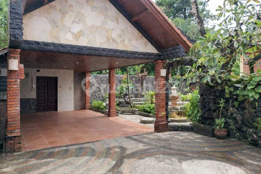 Rumah View Sawah Halaman Luas Denpasar Barat Dekat Kerobokan dan Seminyak - Image 2 of 4