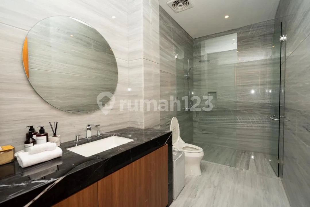 3Br Modern Villa, Rice Field View & Gated Community In Umalas - Image 3 of 4
