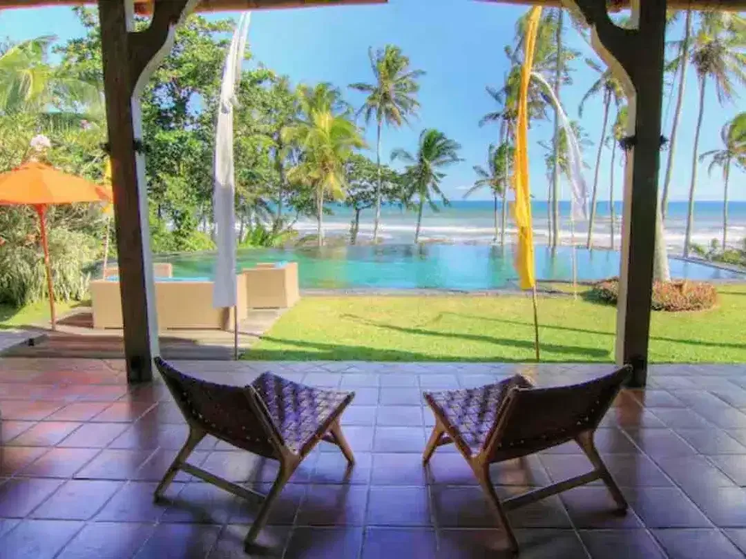 Resort front beach sangat nyaman dan tenang cocok buat investasi - Image 4 of 10