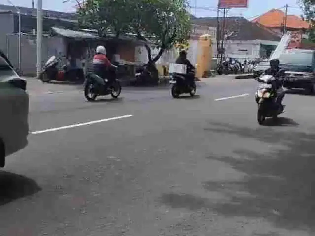 Lahan Komersial 500m² Bonus Rumah di Sesetan - Image 10 of 10