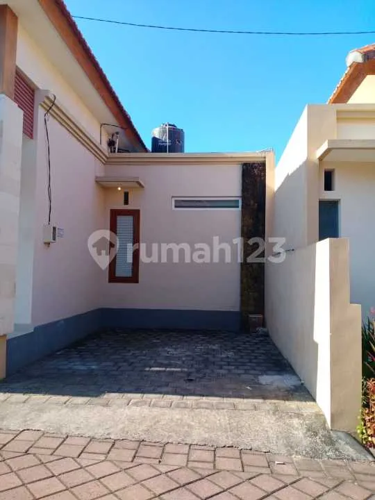 Minimalist House Semi Villa For Rent At Kutuh-Ungasan With Private Pool - Image 3 of 4