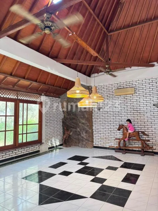 Spacious 5 Bedroom Villa For Rent In Sanur, Private Pool, 700 M² Land, Idr 450 Million/Year - Image 1 of 4