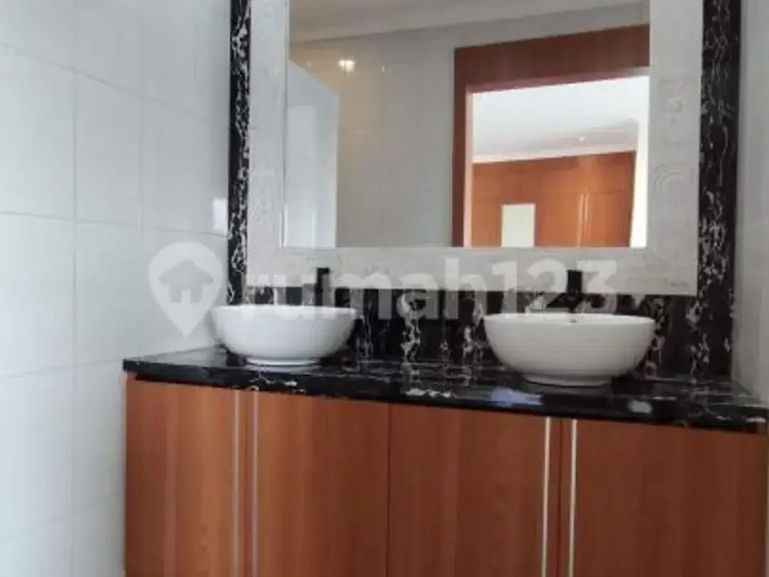 Villa Premium dengan Kolam Renang & Pemandangan Laut di Ungasan - Image 8 of 10