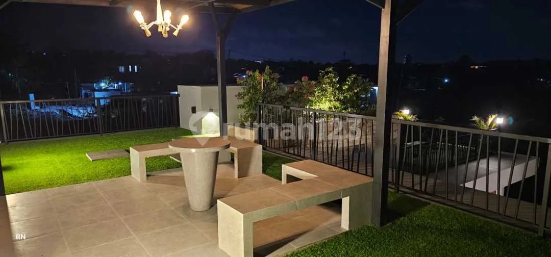 Villa 2,5 Lantai SHM IMB Baru Ungasan Selatan - Image 1 of 4