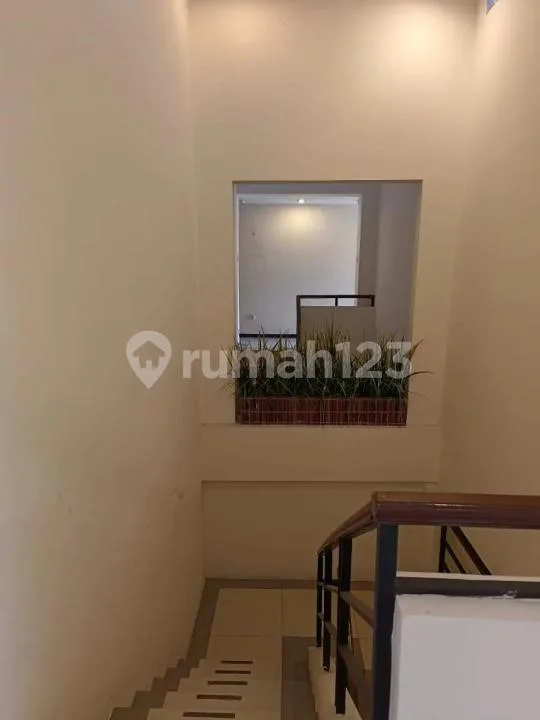 Dijual 2 Ruko Strategis di Jl Bypass Ngurah Rai Bali - Image 2 of 4