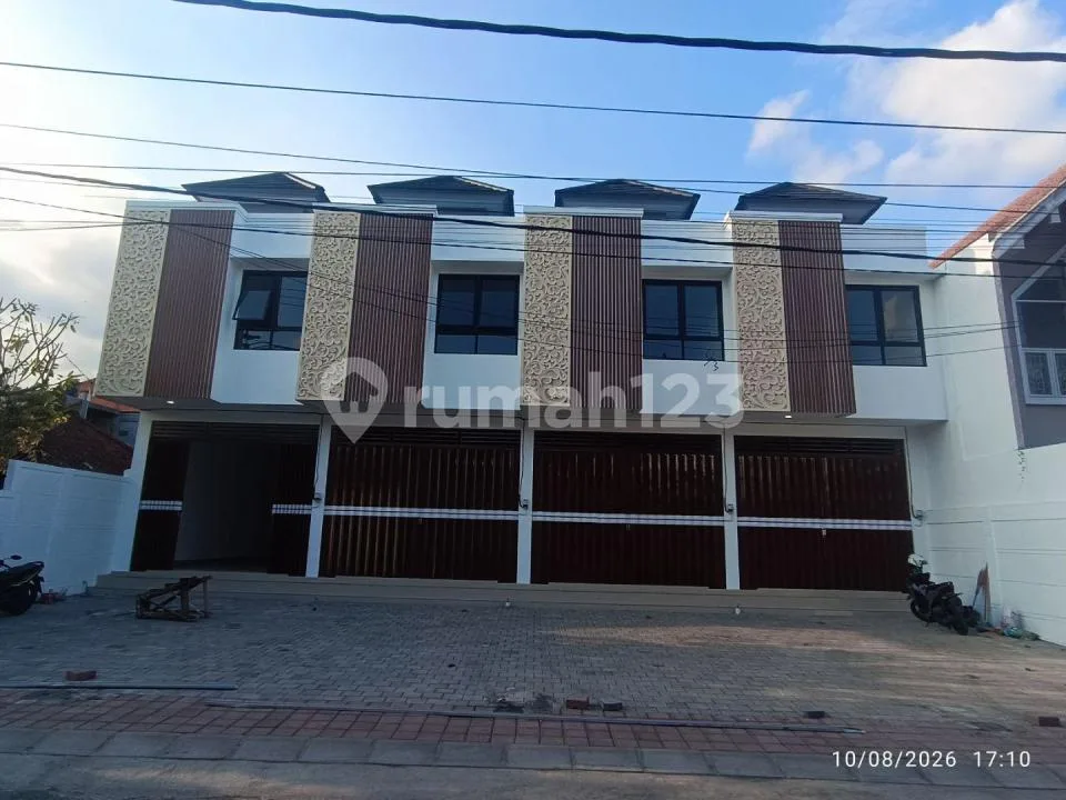 Dijual Ruko Baru Berlantai 2 Tampilan Modern Dalam Kota Denpasar Dekat Sekolah, Perkantoran & Permukiman Padat - Image 1 of 4