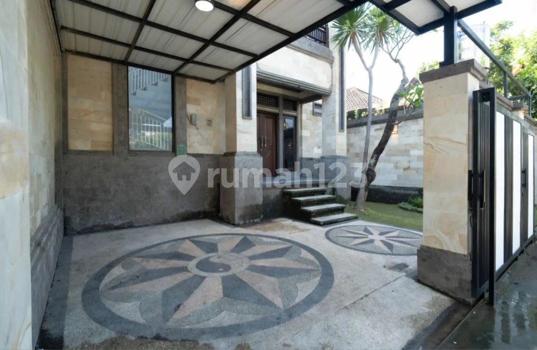 Rumah Modern Siap Huni di Area Renon Denpasar - Image 3 of 4