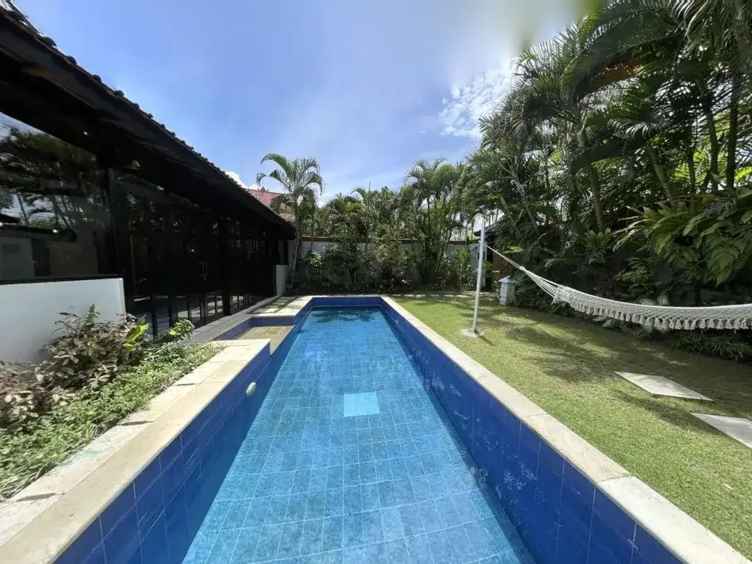 Leasehold - Seaside Serenity Discover Exquisite Living in Our Joglo Villa Canggu - Image 2 of 8