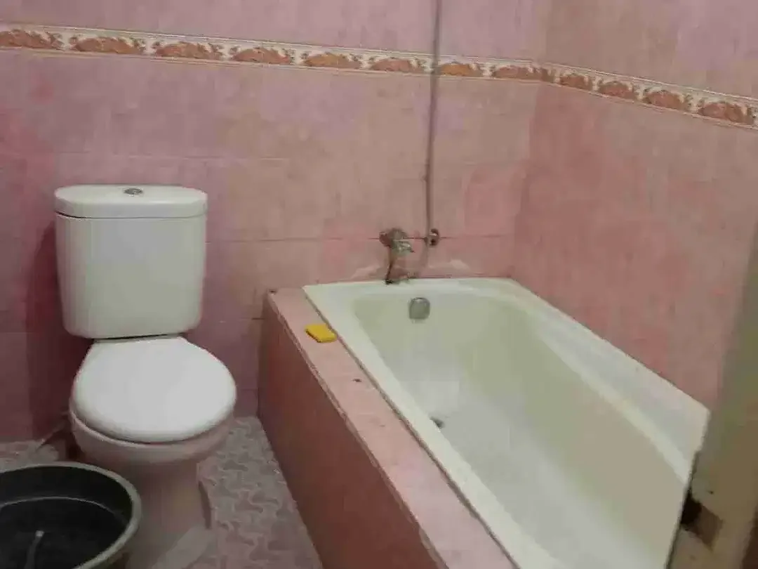 Dijual rumah lantai 2 scond lokasi dalung pengilian padonan dekat Canggu - Image 6 of 9