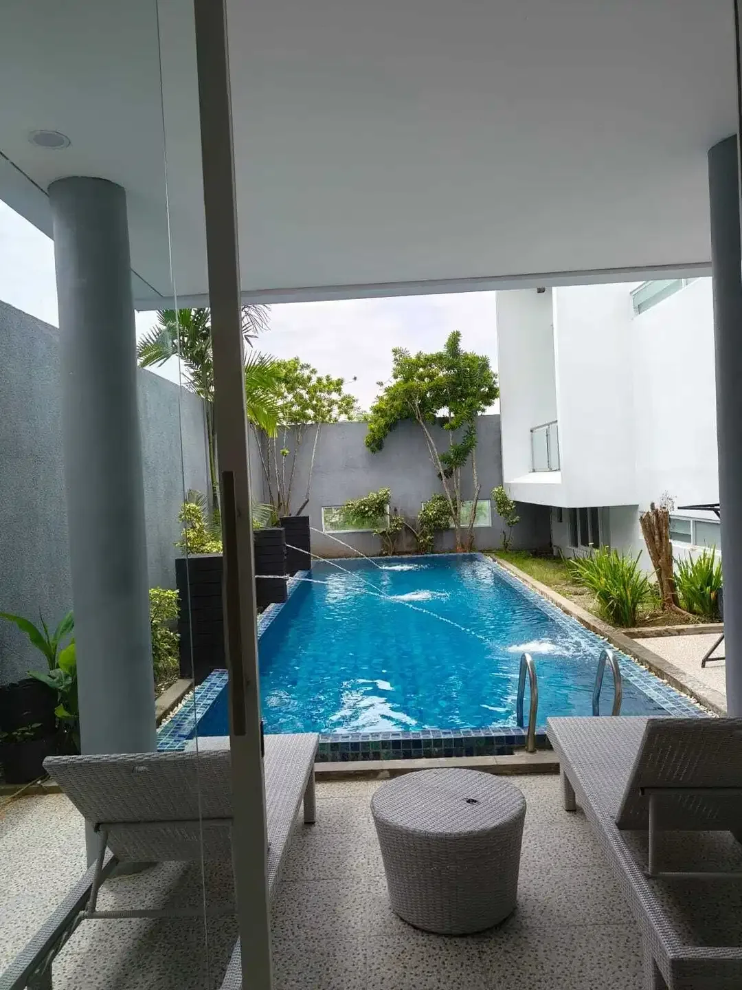 VILLA SIAP HUNI FURNISHED LOKASI DEKAT PANTAI PANDAWA NUSA DUA - Image 6 of 10