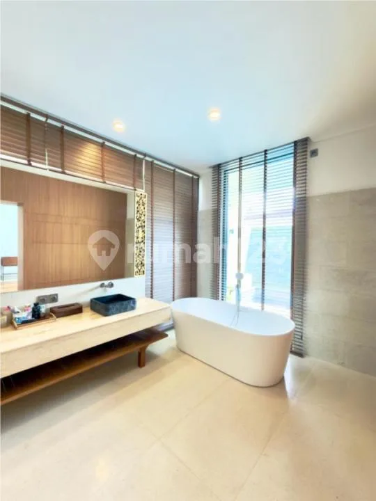 Brand New Modern Villa For Rent In Kerobokan - Image 1 of 4