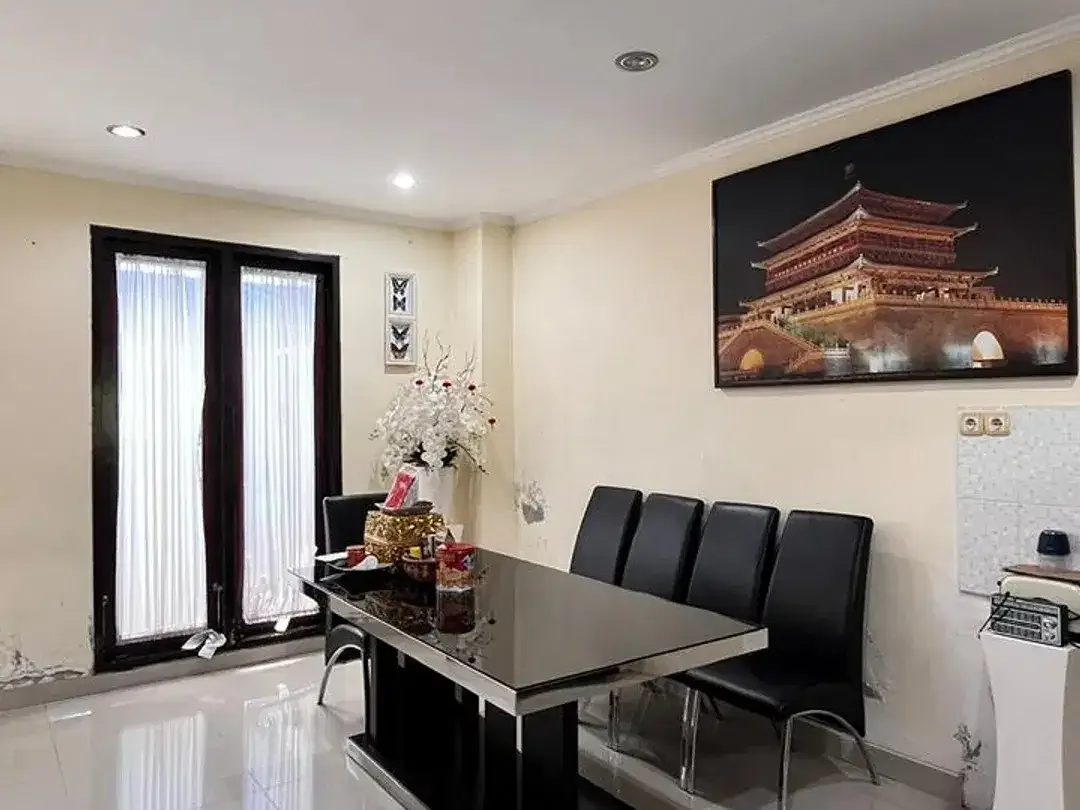 Dijual Rumah Semi-Villa Mewah 2 Lantai Full Furnished di Setia Budi, Banyuning – Singaraja, Bali - Image 6 of 10