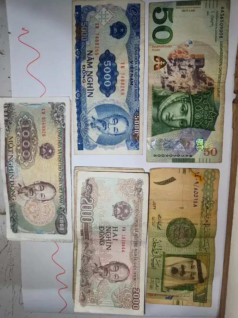 Uang koin & kertas Lira,Riyal,Dong - Image 3 of 3