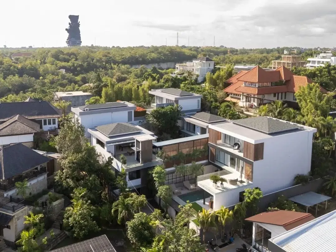 Villa Mewah Baru dengan Pemandangan Laut di Uluwatu Bali - Image 3 of 10