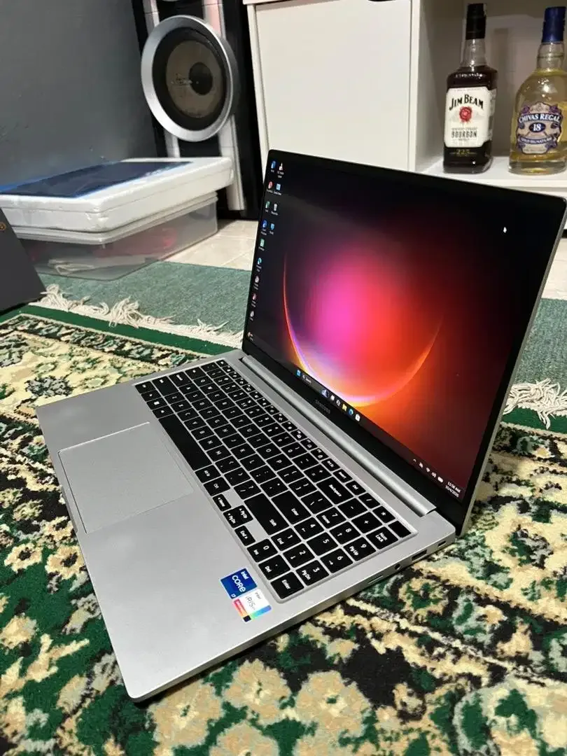 Laptop Samsung 750XED Core i7 Gen 12 RAM 16GB SSD 512GB - Image 2 of 9