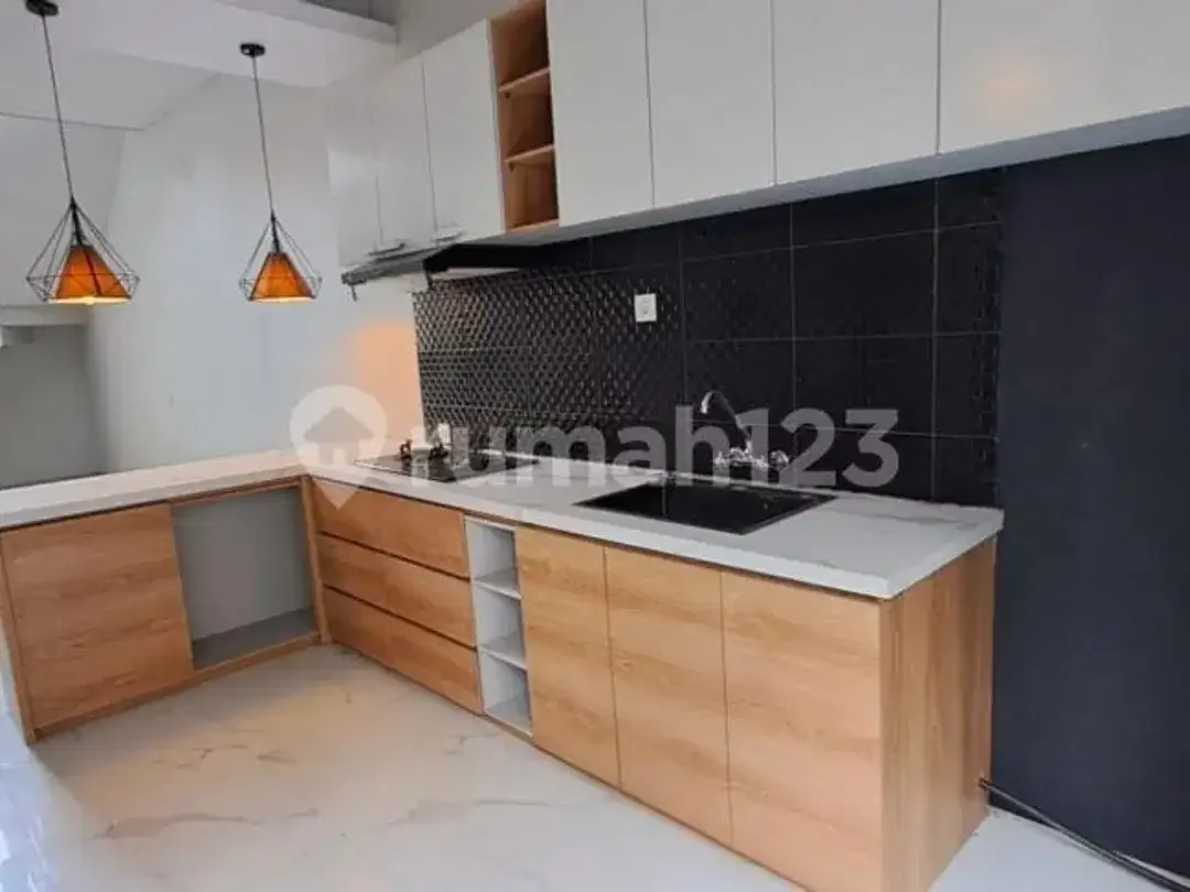 Modern 3Bedroom Villa With Rooftop & Balcony In The Peaceful Sanur - Image 2 of 5