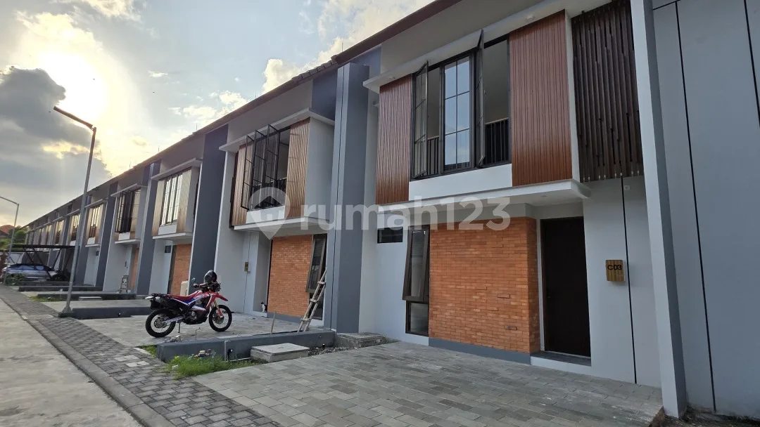 Premium House For Rent Near Renon Consulate Bali, Adhiwangsa Bali - Fully Furnished - Image 1 of 4
