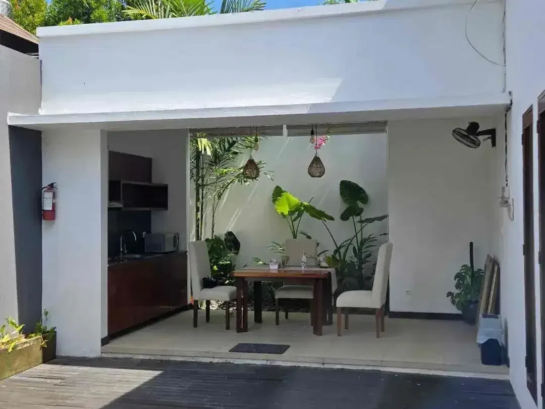 For sale a cozy villa at bumbak umalas - Image 2 of 9