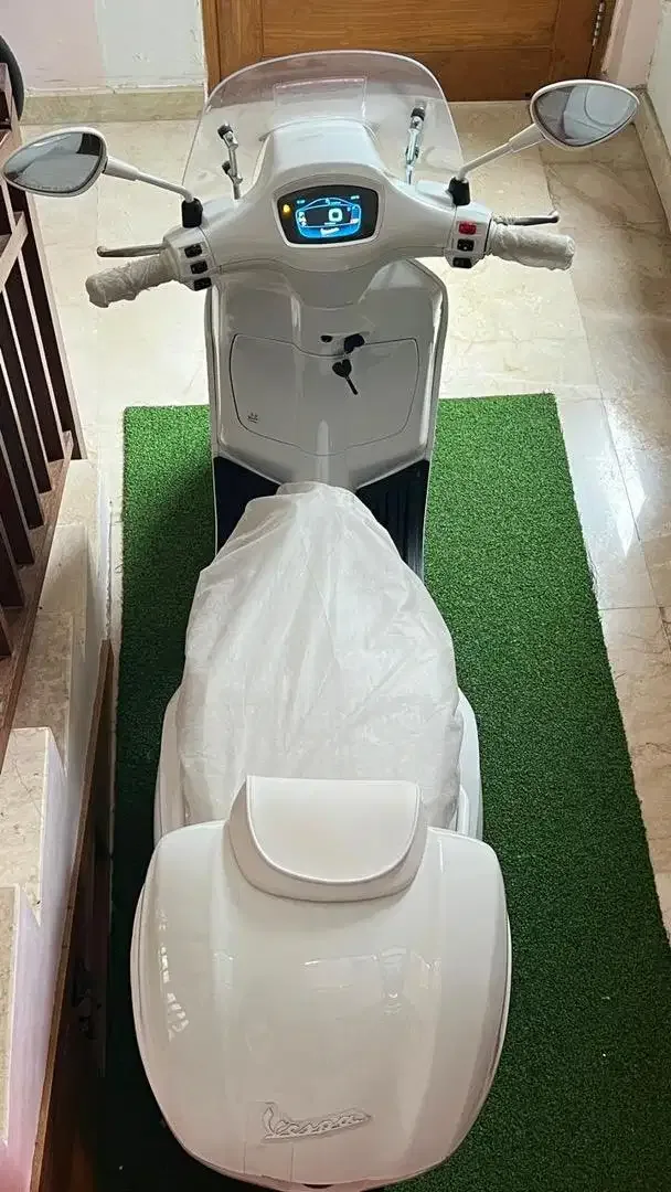 Vespa Justin. Bieber - Image 10 of 10
