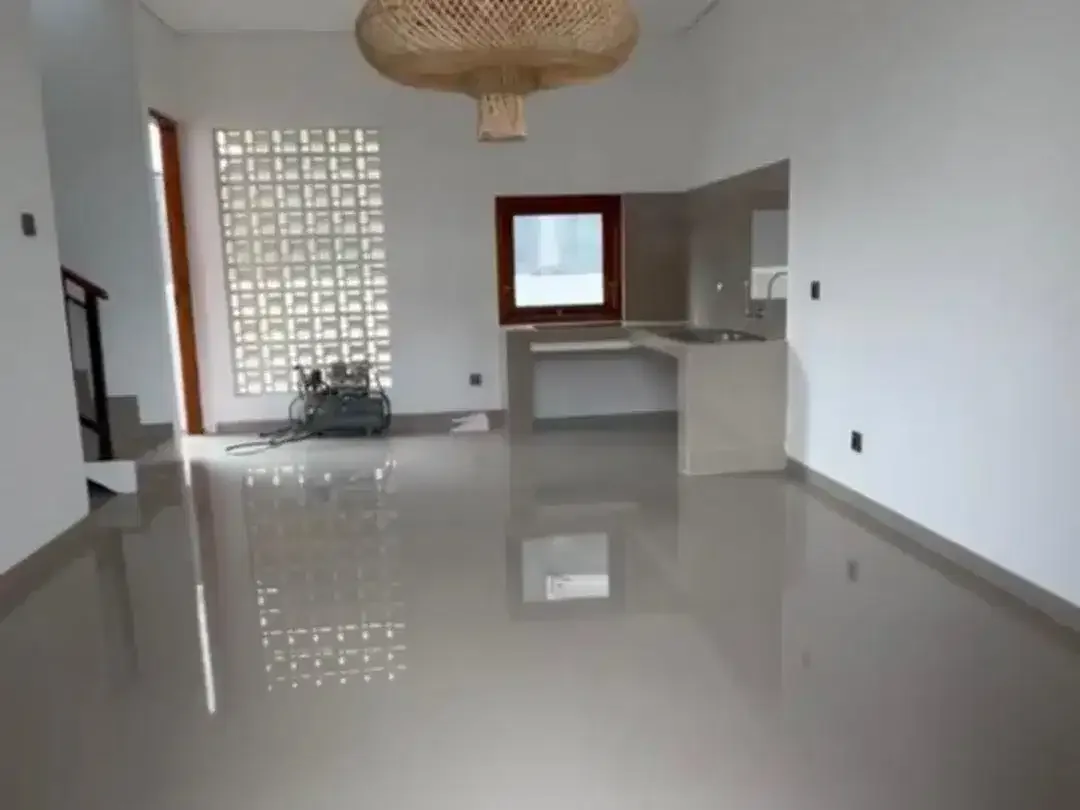 Dijual Rumah Siap Huni 3 Kamar SHM di Kerobokan Gatsu Barat Denpasar - Image 4 of 10
