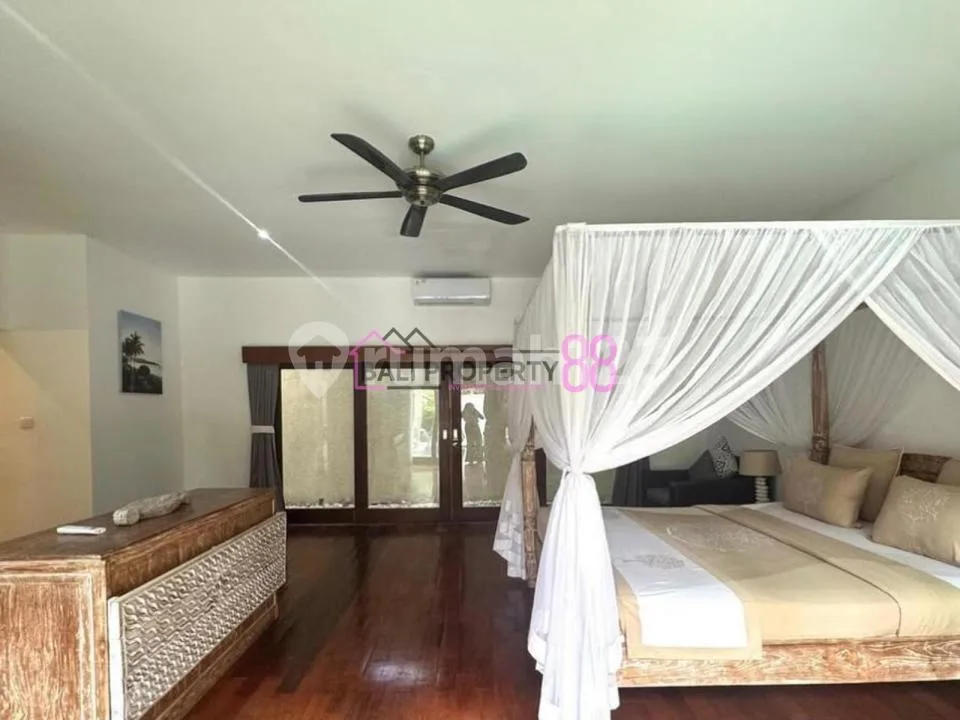 Modern Balinese 2-Level Villa dengan Kolam Renang Pribadi di Canggu | 2 KT - Image 2 of 4