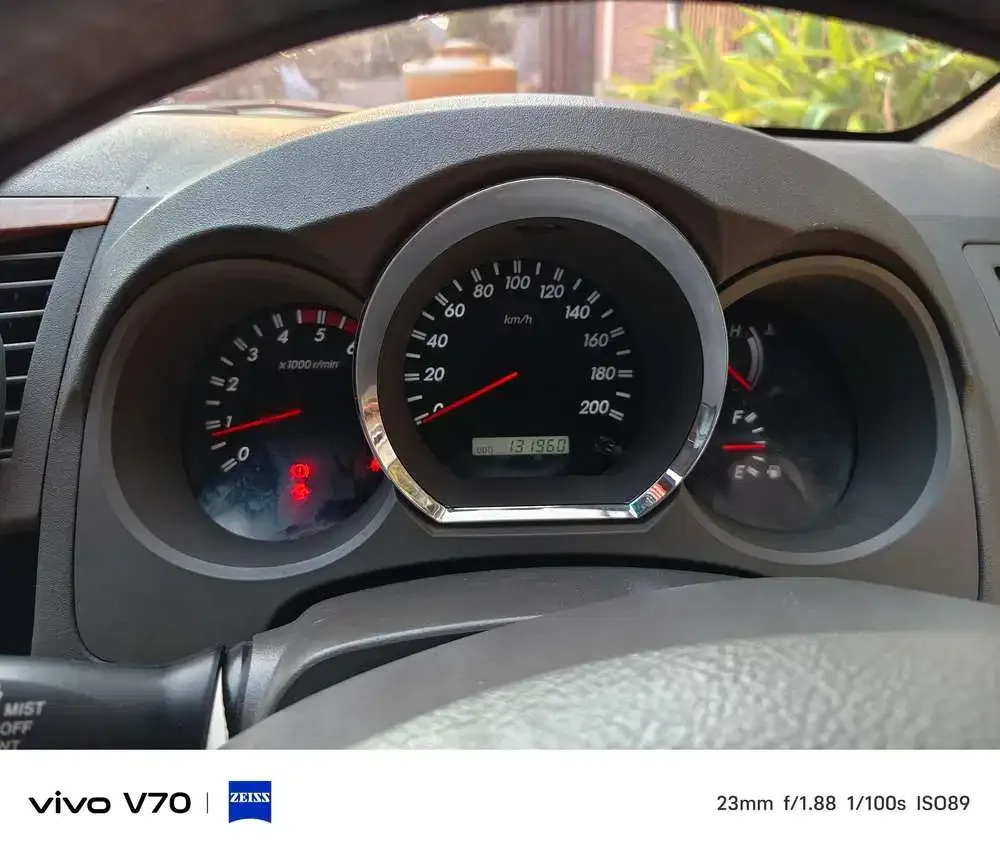 Toyota Fortuner 2011 Diesel - Image 10 of 10