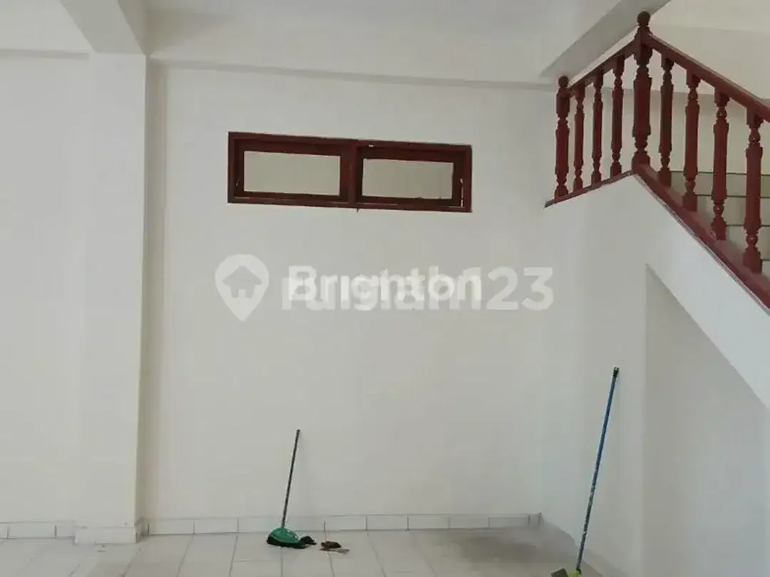 Ruko Komersial Premium 5 Unit Benoa Badung, Lt400 Lb700, SHM, Rp 7 Miliar - Image 4 of 8