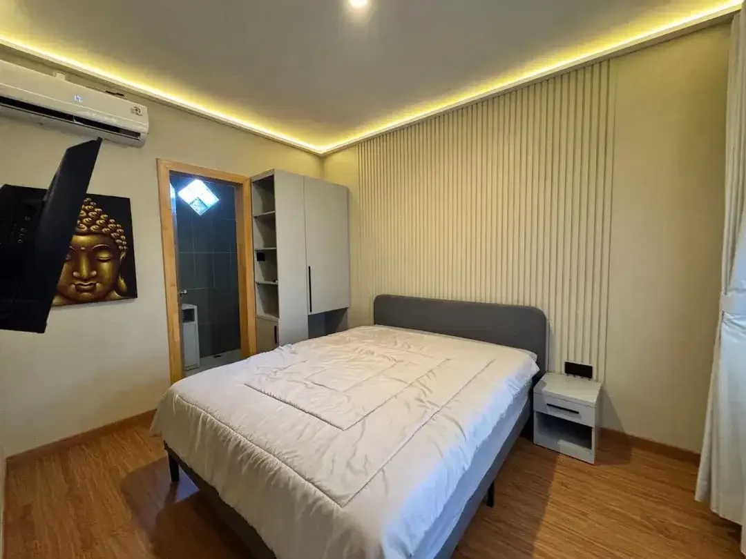 Modern Fully Furnished Villa with Rooftop Near Sunset Road, Seminyak - Image 6 of 10