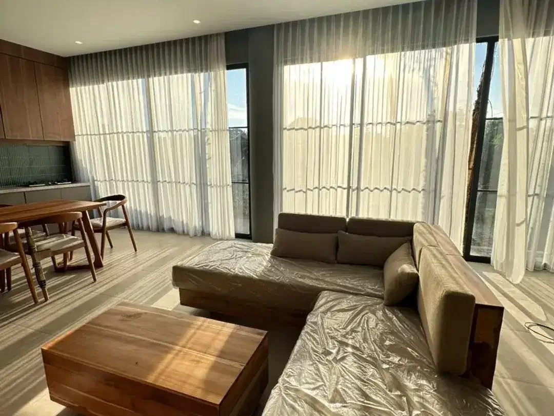 Dijual Villa 2 Kamar Tidur dengan Desain Modern Elegan dan Super Big Pool di Munggu - Image 2 of 10