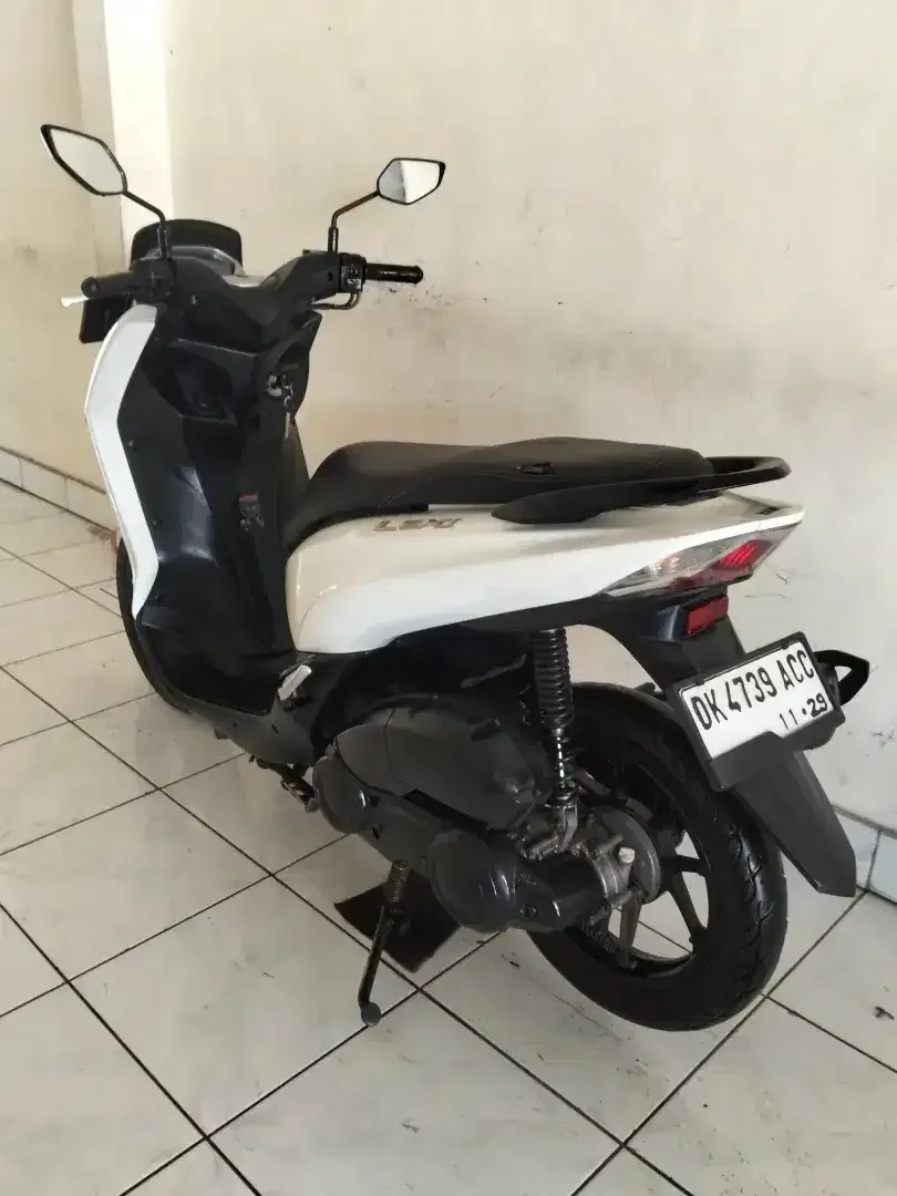DP 1,9 JT/ BUNGA MENURUN 2% / YAMAHA LEXI 125 TAHUN 2019 - Image 4 of 7