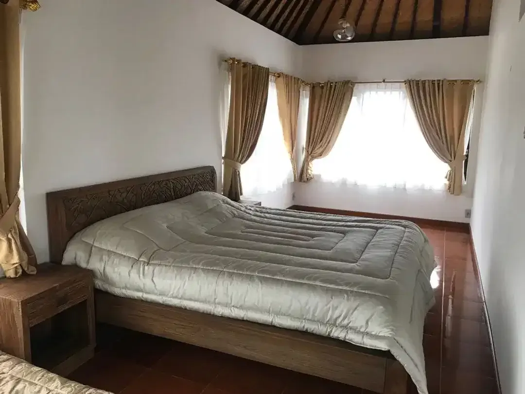 Modern 3-Storey Villa with Panoramic Views in Balangan, Uluwatu - Image 6 of 8
