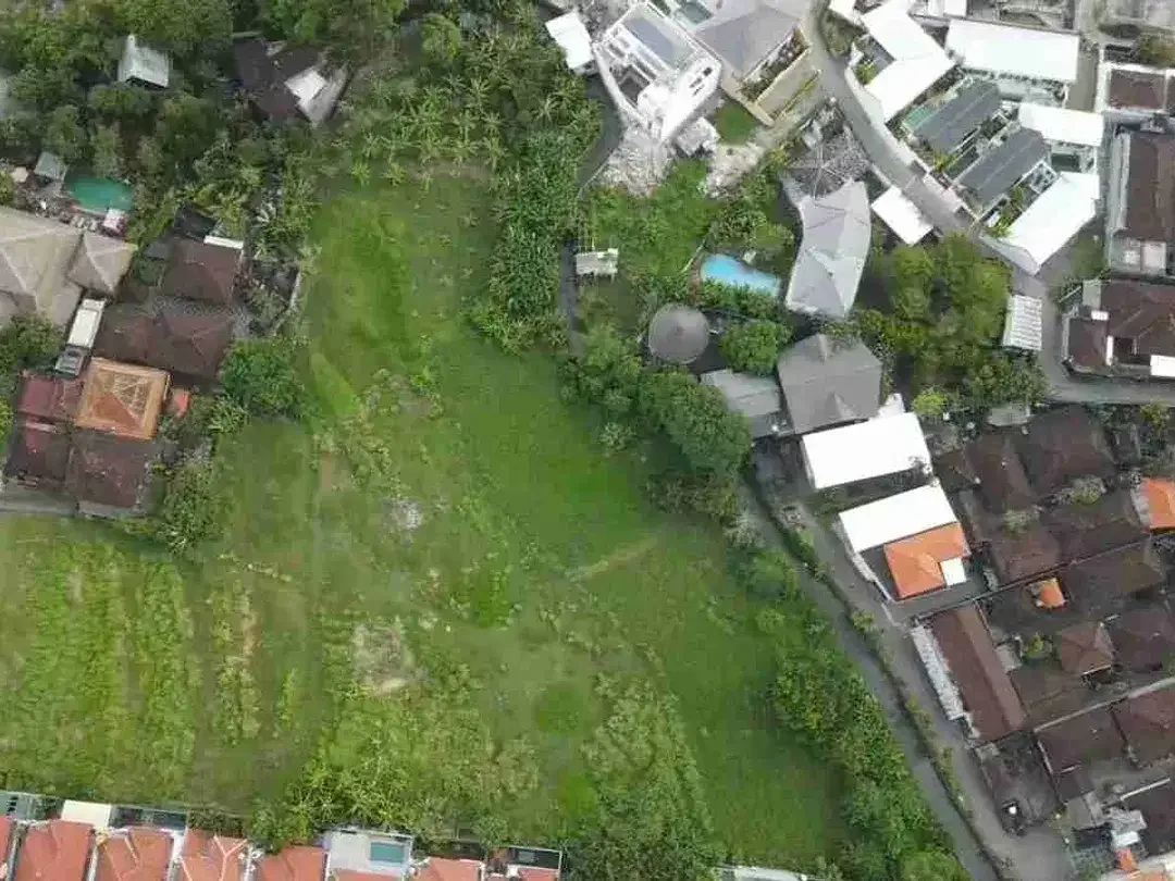 TANAH KOMERSIAL DEKAT SEMINYAK DI JALAN TANGKUBAN PERAHU KEROBOKAN KELOD KUTA UTARA - Image 3 of 6