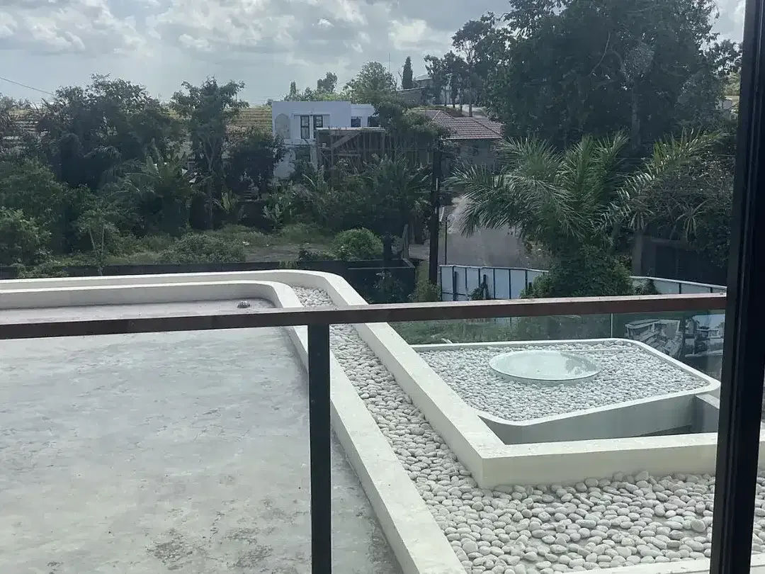 Villa 3 Bedrooms 200 sqm Freehold in Tumbak Bayuh Canggu - Image 6 of 10