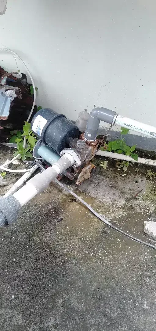Tukang pompa air,kloset duduk,wastafel,waterheater,kuras tandon,kran - Image 1 of 9