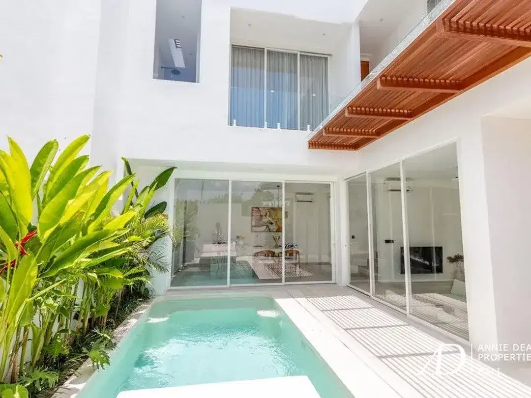 LEASEHOLD | CHARMING 2-BEDROOM VILLA IN TUMBAK BAYUH, CANGGU - Image 3 of 10