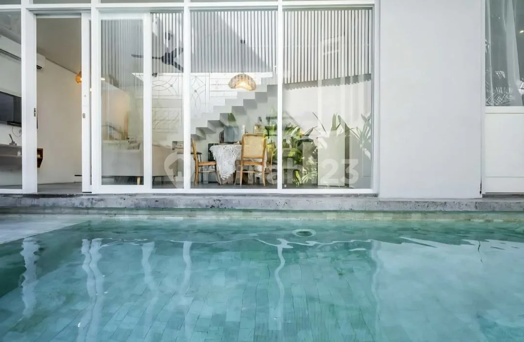 Villa 3 Bedrooms Berawa Central Canggu - Image 3 of 4
