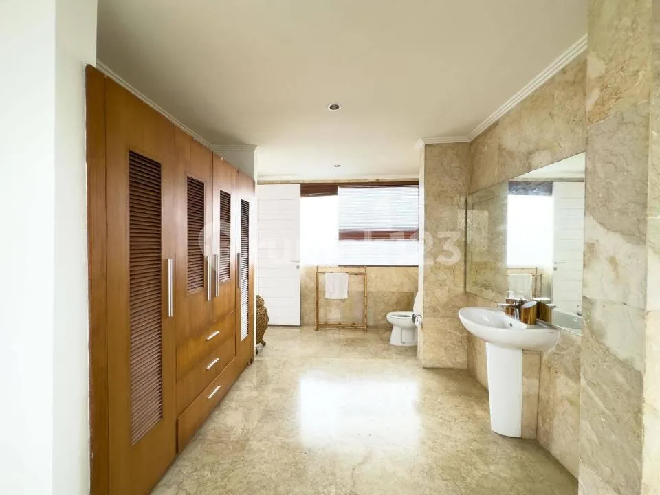 Dijual Villa Mewah di Canggu, Badung - Image 4 of 4