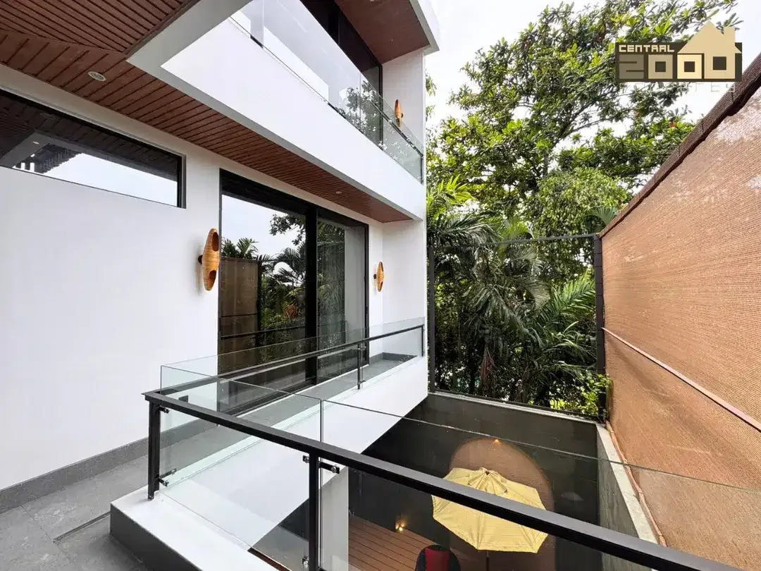 Modern Luxury Smart Home in Seminyak – Private Lift & Gym - Image 10 of 10