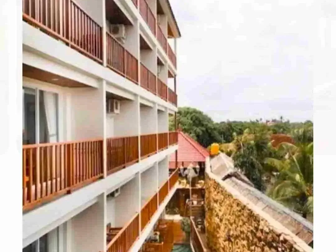 pensiun di jual murah hotel 4 lt masih operational di Raya Kuta Tuban Denpasar - Image 3 of 10