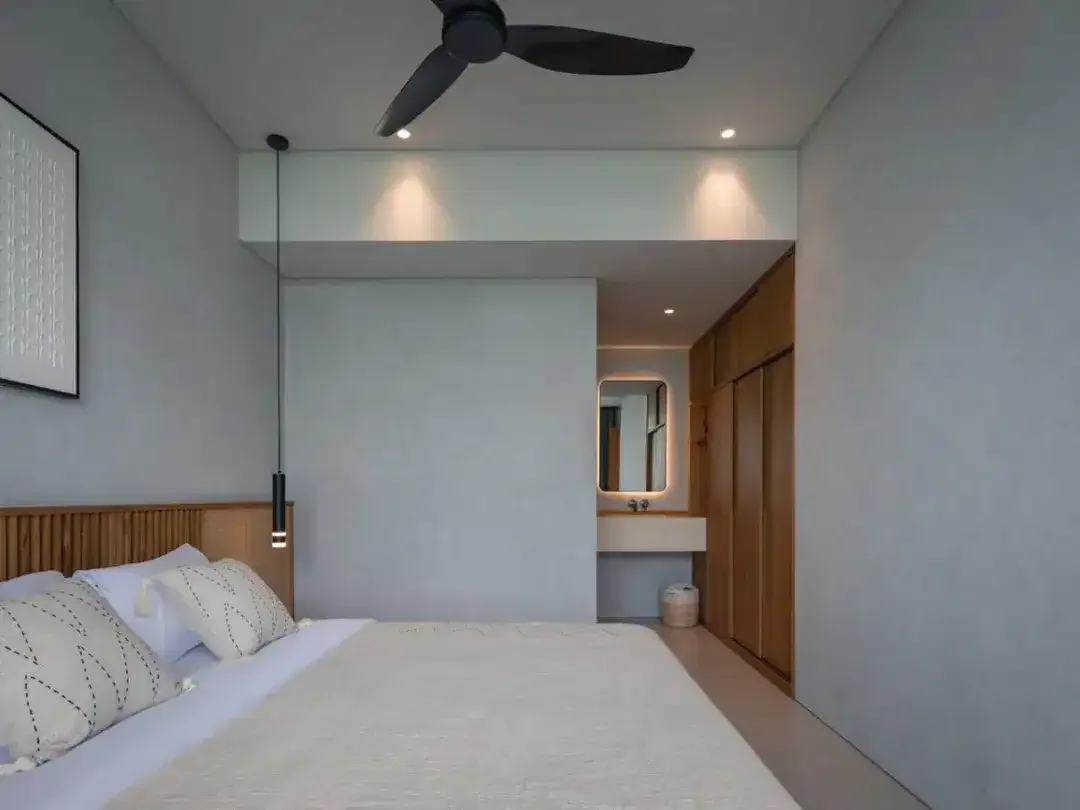 Luxury 3-Bedroom Villa for Rent in Tumbak Bayuh – Fully Furnished with High-Speed Internet - Image 8 of 10