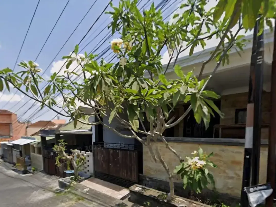 RUMAH MURAH DIJUAL, KONDISI BAGUS - KOMPLEK ONE GATE SYSTEM BERANDA MUMBUL. - Image 2 of 10