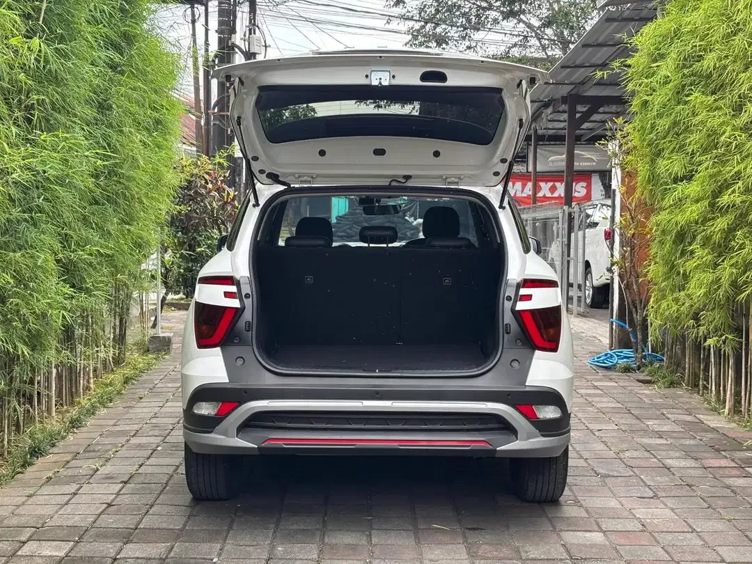 Hyundai Creta Prime AT 2023 Two Tone Putih - Image 6 of 10