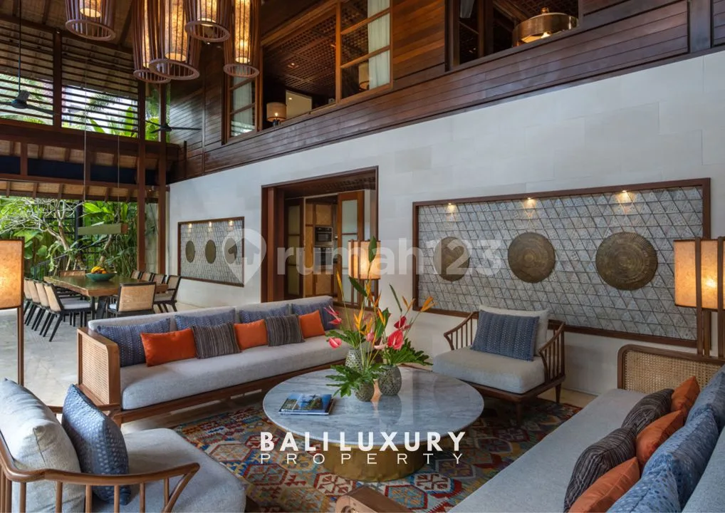 Vila Mewah Hak Milik di Golden Triangle Seminyak - Peluang Investasi Premium - Image 4 of 4