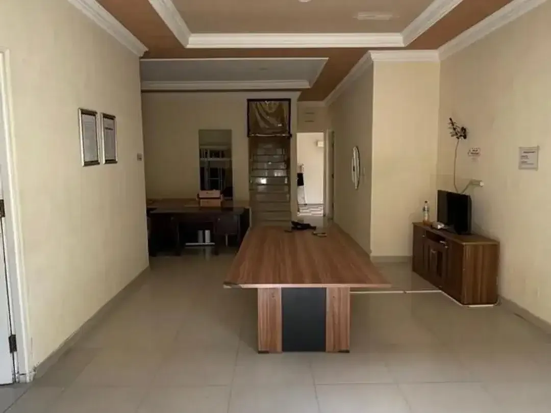 RUMAH DIKOMPLEK EXCLUSIVE 2 LANTAI DIJUAL – DAUH PURI, DENPASAR BARAT. - Image 5 of 10