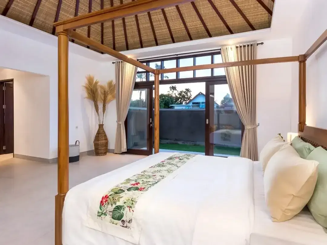 Leasehold - Luxury 5BR Estate - Prime Location Near Beach & Club in Canggu - Image 10 of 10