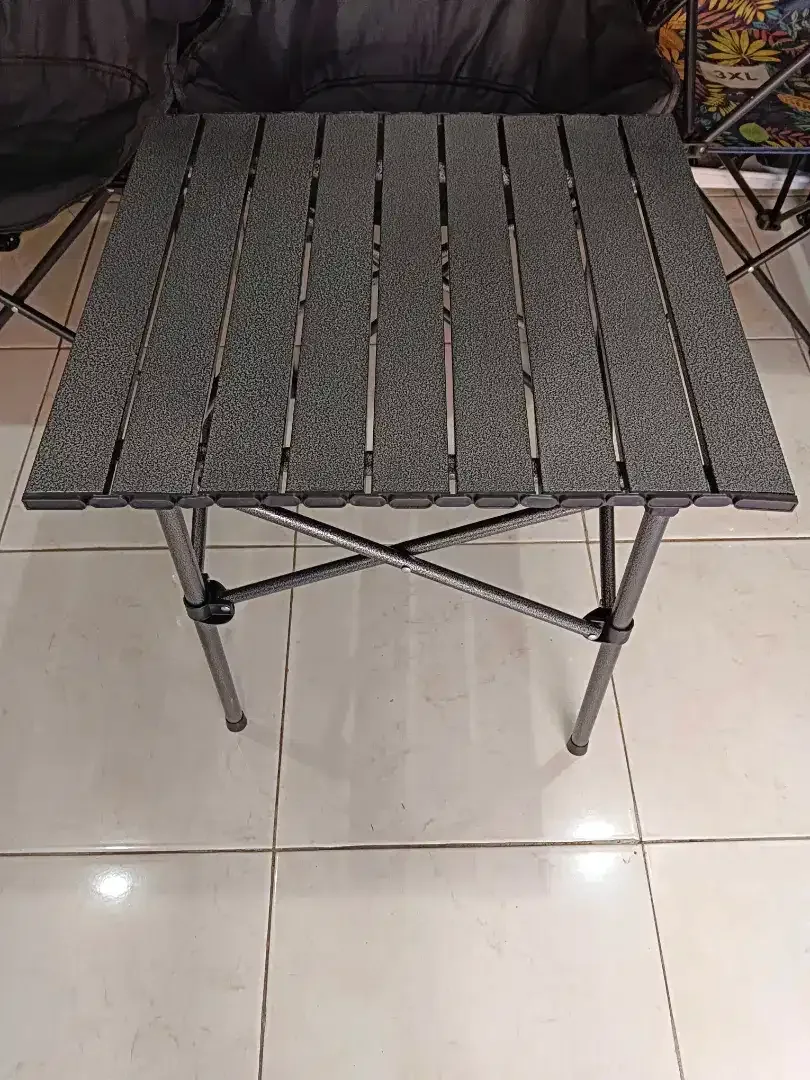 170rb BARU-Meja Camping Lipat Outdoor portable 50x53x49cm Bahan kuat - Image 1 of 4