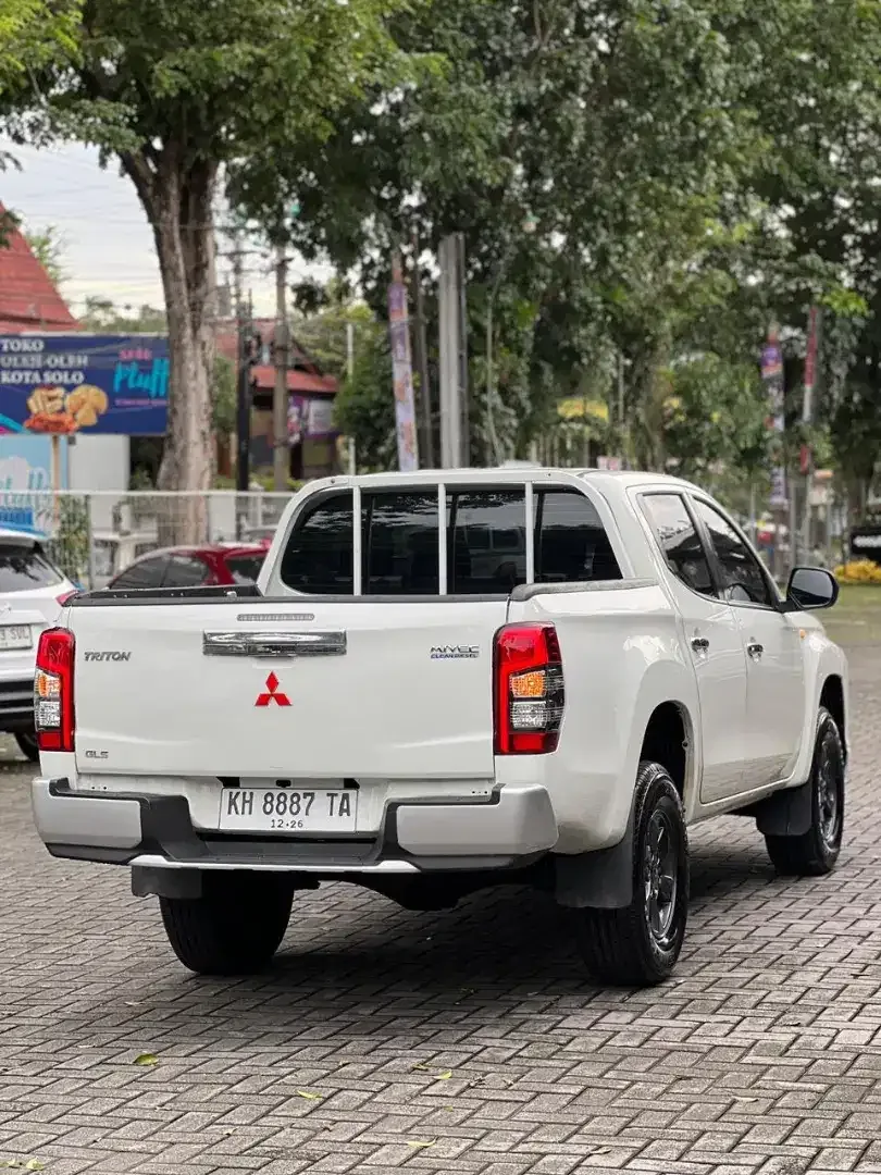 TRITON GLS Tangan Pertama 2021 - Image 7 of 10
