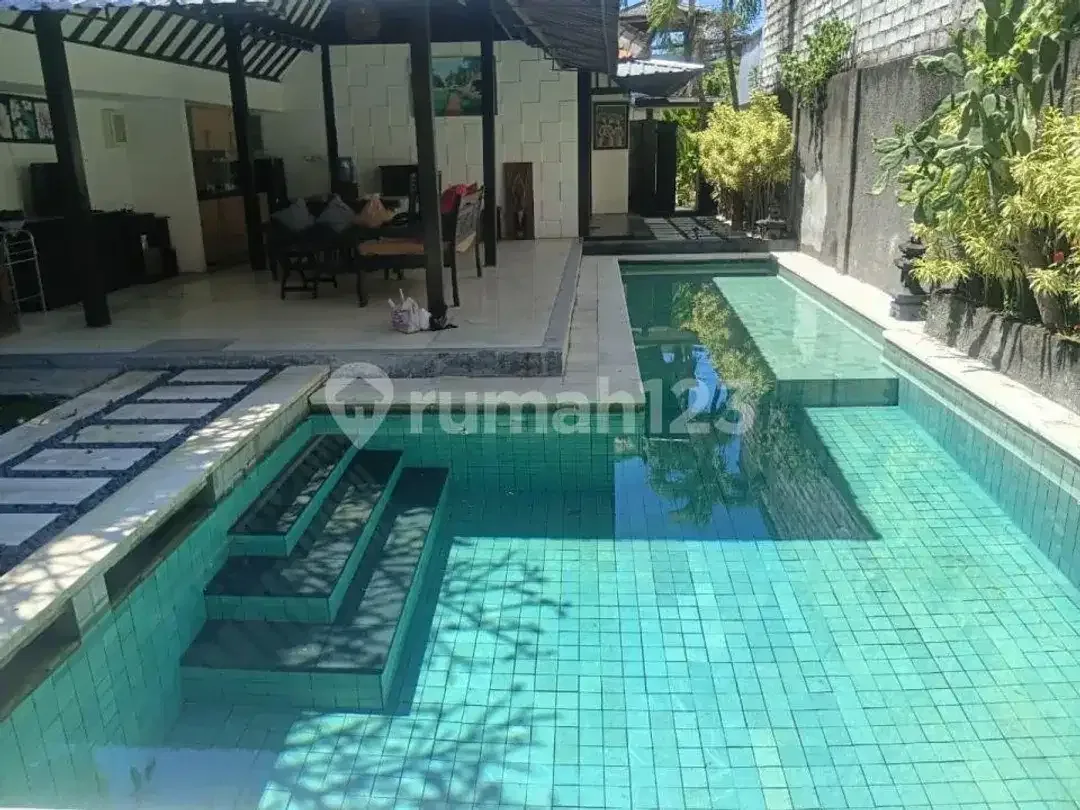 5 Kamar Tidur Villa Ekslusif Luas dengan Udara Sejuk Jimbaran - Image 4 of 5