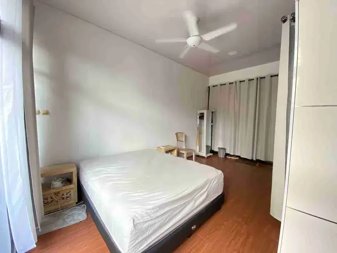 Rumah Modern Minimalis 2 Lantai Dekat Pantai Canggu - Image 8 of 10