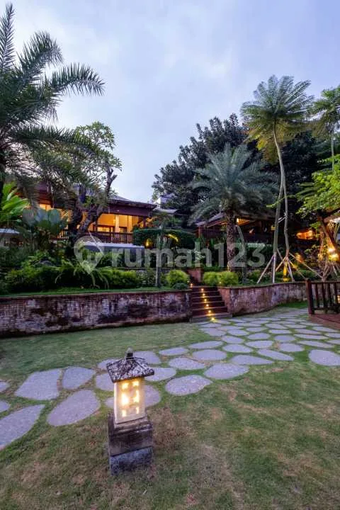Villa View Taman Luas Dekat Atlas Beach Club & Pantai Berawa - Image 2 of 4